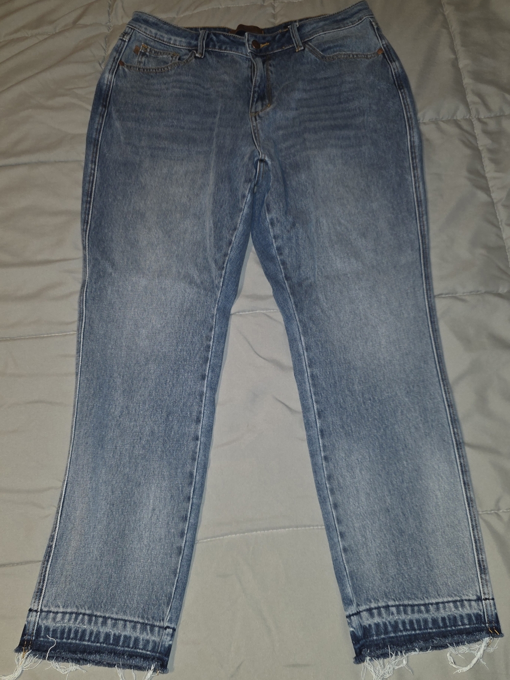 Judy Blue Boyfriend Midrise Jeans